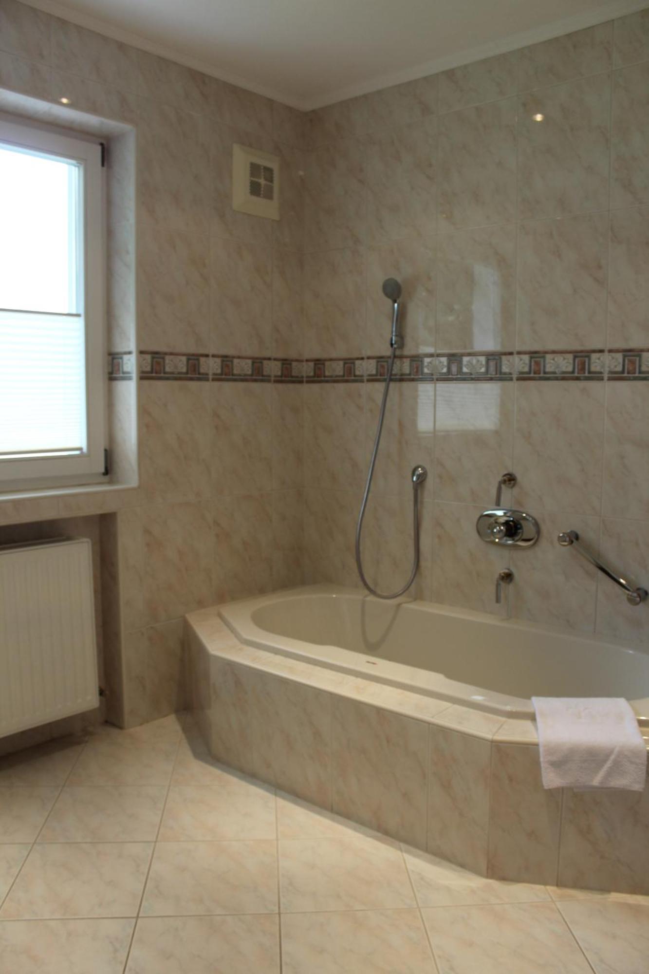 Hotel Garni Roesslhof Hollersbach im Pinzgau Pokoj fotografie